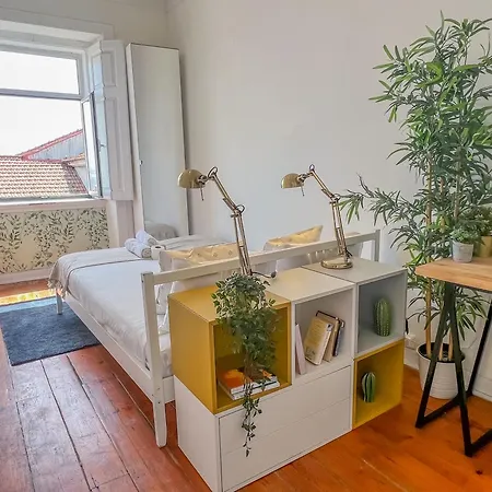 As A Local! Santos Historical Iv Lisboa