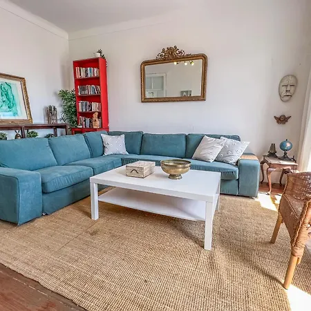 As A Local! Santos Historical Iv Lisboa